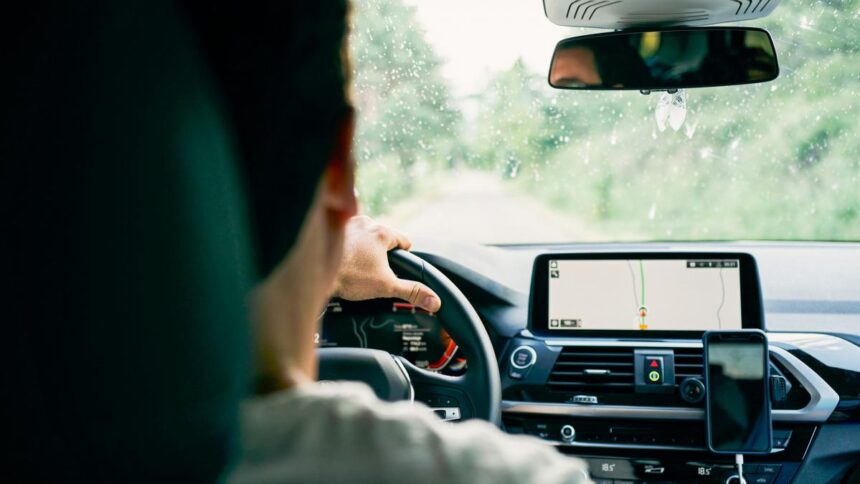 un sofer prins fara permis a fost iertat de judecatori pe motiv ca mergea sa si vada fiul la spital in iasi 68dbcaa2db3f2