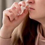 un spray nazal banal ar putea reduce riscul de covid ce dezvaluie un nou studiu 68c474788747f