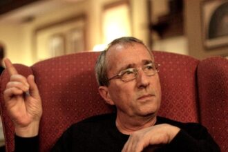 valentin ceausescu singurul copil in viata al fostului cuplu prezidential cere ajutorul statului pentru un tratament costisitor dupa ce a fost diagnosticat cu o boala grava 68dbcb445ef4b