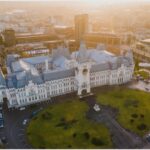 viata la ora 5 dimineata orasul ascuns al soferilor brutarilor si al umbrelor 68b87cb294c46