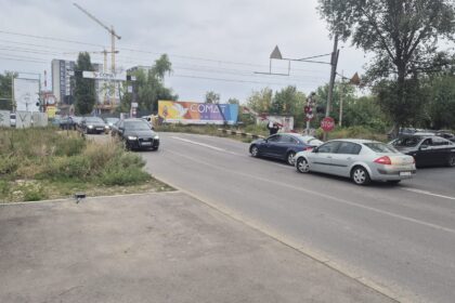 video trenul trece cu greu nervii soferilor raman probleme la bariera bjatm 68daa00064b42