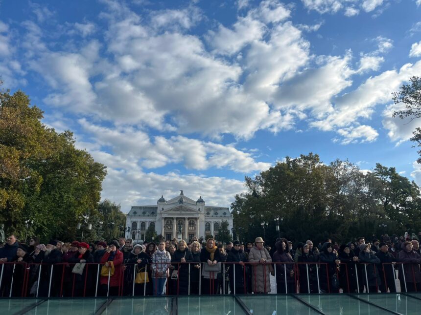 27 de pelerini au primit asistenta medicala la sfanta parascheva in ultimele 24 de ore 68ee238633fbd