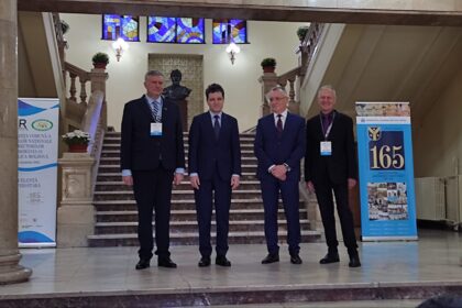 a doua zi presedintele nicusor dan isi continua vizita la iasi intalniri cu rectorii si militarii 68fc6f4fec954