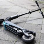 accident grav in constanta o fetita de 6 ani ani care traversa strada pe trotineta prin loc nepermis a fost lovita de o autoutilitara 68debf495236a