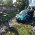 accident rutier in razboieni doua autoturisme s au ciocnit 68ecf1df422c9