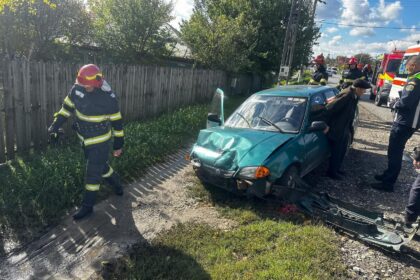 accident rutier in razboieni doua autoturisme s au ciocnit 68ecf1df422c9