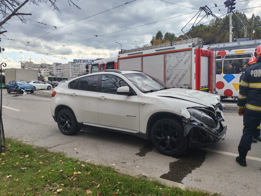 accident rutier la intersectia palat sf lazar un sofer ranit circulatia tramvaielor blocata 68f0d80b448e7