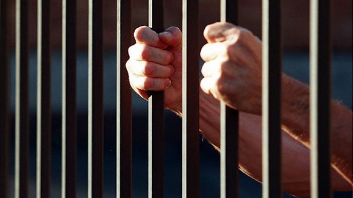 adolescent de 14 ani arestat pentru violarea unei fetite de patru ani incident halucinant in judetul alba 68de3e3c6f72c