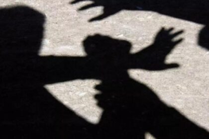 adolescenta care si a batut colega intr o scoala din arad plasata sub control judiciar victima a fost lovita pana cand si a pierdut cunostinta 68e8eb41da313