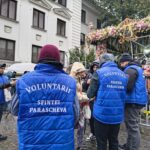 aproape 100 de voluntari sunt alaturi de credinciosii veniti la pelerinaj 68e7676da3bf4
