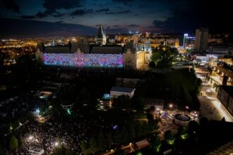 arta digitala pe palatul culturii sambata in gradina palas are loc competitia internationala de video mapping light up festival urmata de un concert live by delia 68f13702ed4d7