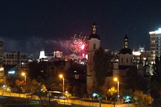 artificiile din seara aceasta un spectacol mai modest decat in alti ani video 68f2a8200cd7b