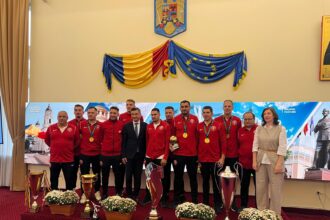 atac dur al lui chirica la adresa capilor de la bucuresti tara condusa de nebuni fara minte arsenal iasi a adus un trofeu european la primarie 68dfb499975a2