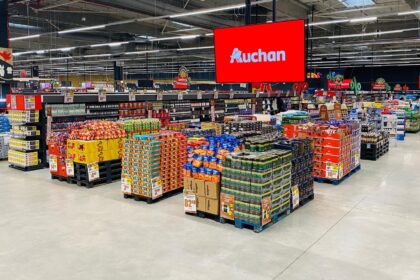 auchan sarbatoreste 19 ani prin aniversariada cu peste 1 300 de oferte beneficii speciale myclub si marea tombola cu premii de peste 220 000 lei 68de6d9e4d248