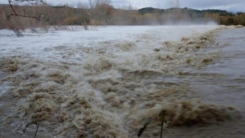 cantitati record de precipitatii in judetul constanta apele romane s au inregistrat si 1745 litri pe metru patrat debitul raului casimcea a crescut de pana la 1 500 de ori 68e7824220c38