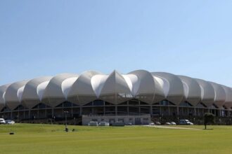 cinci antrenori in trei luni ultimul loc in clasament inceput de sezon de cosmar pentru un club sud african 68f9432ec13ed