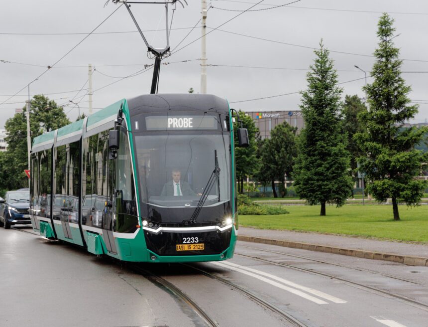 cinci tramvaie noi au fost puse in circulatie de ctp iasi cate urmeaza sa mai vina 68dcfc9a5d86f