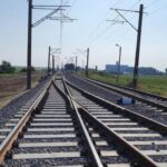 circulatia trenurilor suspendata temporar intre rosiori si atarnati dupa ce o sina s a rupt 68e4aa59d7a89