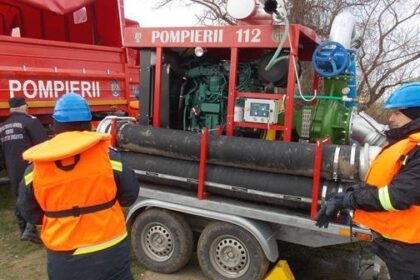 cod galben de vreme rea la iasi pompierii militari au intervenit pentru evacuarea apei si degajarea arborilor cazuti 68e613d60ac80