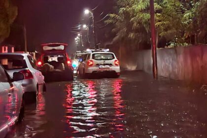 cod rosu in capitala 38 de interventii ale pompierilor din cauza ploilor torentiale zeci de apeluri la 112 bilantul isu 68e5e7f79f342