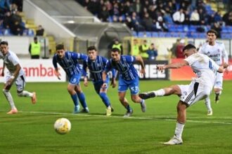 cupa romaniei egal intre fc botosani si farul constanta scor 1 1 6903ba15d3144