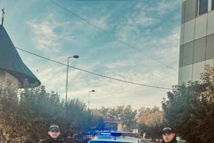 doi politisti din iasi au salvat o femeie care suferise un accident vascular cerebral 69034f257ea04