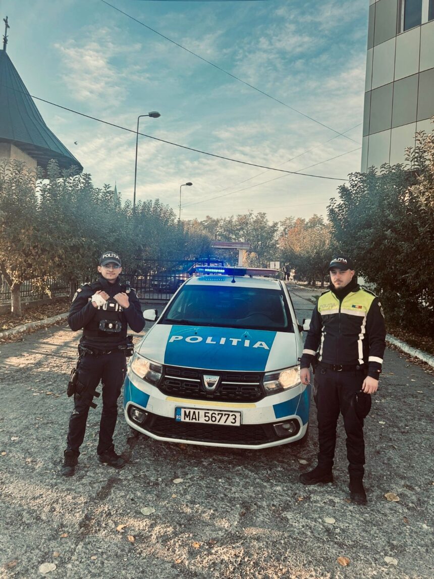 doi politisti din iasi au salvat o femeie care suferise un accident vascular cerebral 69034f257ea04