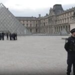 doi suspecti arestati in ancheta privind furtul de la luvru 68fe28b4ac0ff