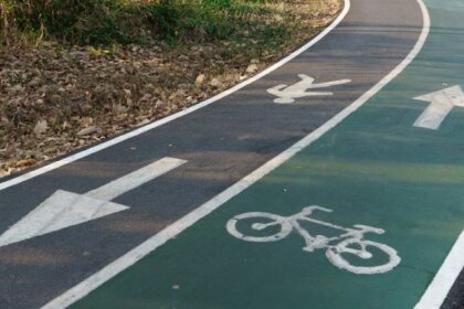 doua oferte pentru construirea primei piste extravilane de biciclete 17 km intre barnova si dobrovat 68e85b5cab542