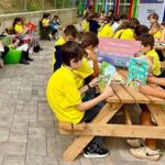 elevii de la scoala din valea lupului se bucura de un nou spatiu pentru pauze in curtea scolii 69017981182ea