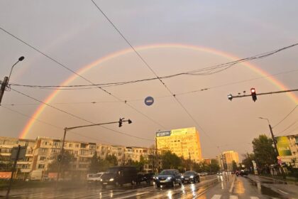 fenomen spectaculos pe cerul iasului intr o seara de toamna tarzie un curcubeu dublu foto video 68fb98dcacc62