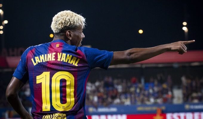 forbes la doar 18 ani lamine yamal a ajuns in topul celor mai bine platiti fotbalisti din lume in 2025 ierarhia este dominata in continuare de cristiano ronaldo 68f1339133b57