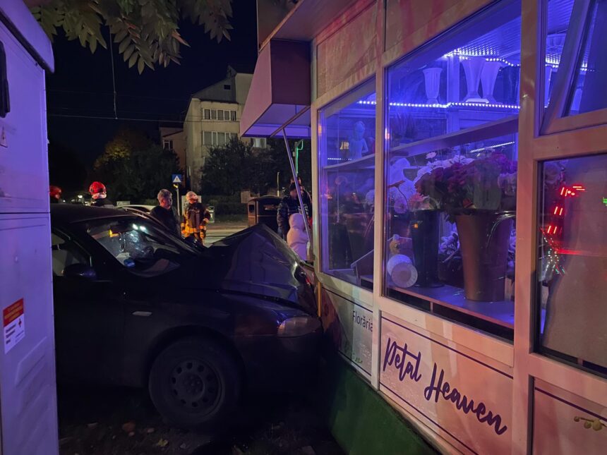 foto video o masina scapata de sub control a intrat pe trotuar si s a izbit intr o florarie pe soseaua nicolina 68ed2d74eb0c0