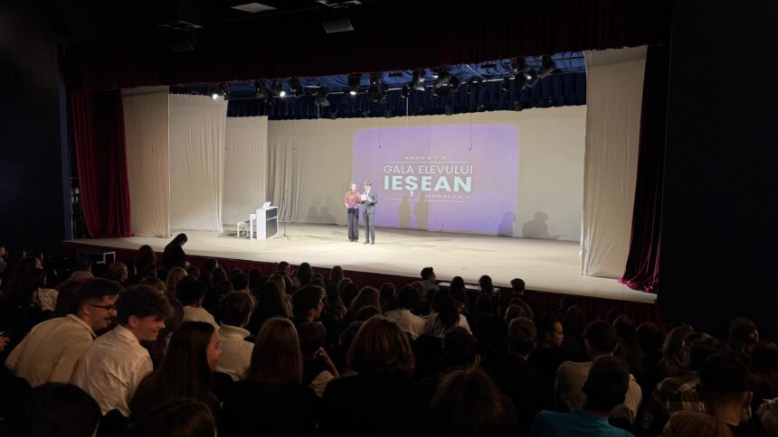 gala elevului iesean 2025 tineri profesori si directori celebrati pentru implicare si performanta in comunitatea scolara 68e06b585b132