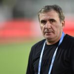 gheorghe hagi nu intentioneaza sa se stabileasca in alta tara este eronat 68fa6e08083e6