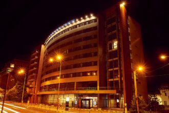 hotelul de patru stele din pacurari blocat la comisia monumentelor istorice 68fcb2208fde2