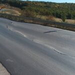 iar s a surpat asfaltul proaspat turnat in breazu trebuie refacute lucrarile e prea scump pentru cj sa stabilizeze versantul 68f6760373fb5