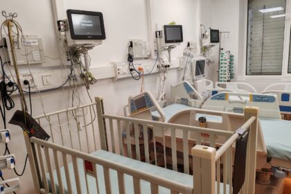 imagini din sectia ati in care au murit cei 6 copii are sau nu dreptate ministrul rogobete ca nu exista toalete 68e3dc424ef2e