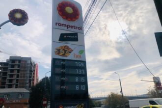 incep sa se simta efectele sanctiunilor sua asupra rusiei prima scumpire a lunii preturile la carburanti au crescut ieri dupa ieftiniri succesive anterior 68fc21e651650