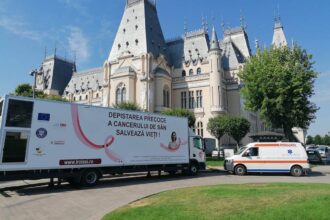 iro iasi marcheaza ziua mondiala de lupta impotriva cancerului mamar printr o campanie de constientizare 68dd383664e7e