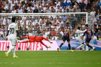 la liga victorie in el clasico pentru real madrid 2 1 cu fc barcelona 68fe5eecd9083