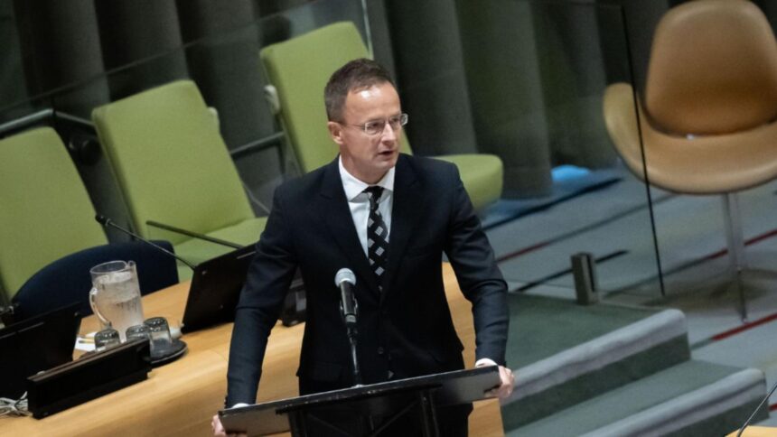 ministrul ungar de externe le a spus o verde in fata sefilor ue bruxelles ul se pregateste de razboi si vrea sa i faca pe europen sa plateasca pretul 68dd29e3c85eb