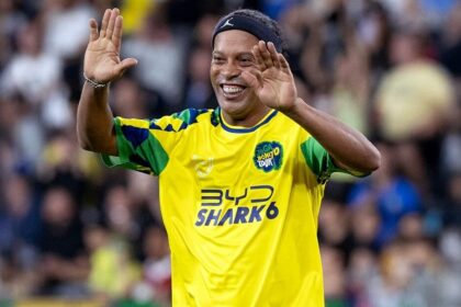 multe necunoscute legate de meciul care ar trebui sa l aduca pe ronaldinho in copou 68f8dd2d75b87