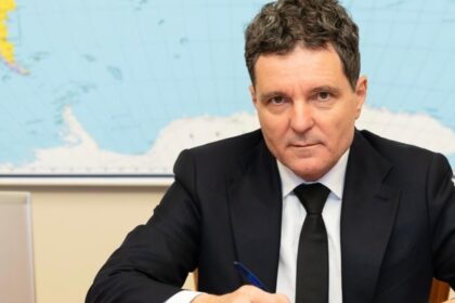 nicusor dan a promulgat singura lege din pachetul asumat de bolojan care a trecut de ccr taieri la sange din personalul anre asf si ancom 68dfba1591bf1