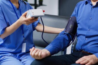 noile reglementari din sua transforma peste noapte un miliard de oameni sanatosi in bolnavi cronici pe pastile 68dd11205f0a2 1