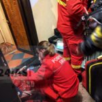 o femeie a avut nevoie de ingrijiri medicale in urma unui incendiu izbucnit in bucataria apartamentului 68f3c37b65d7c
