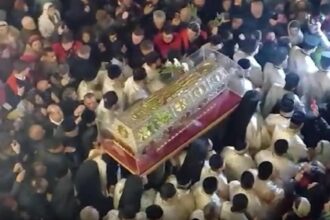 pelerinaj impresionant sute de mii de credinciosi asteptati la iasi 68e68d664605d