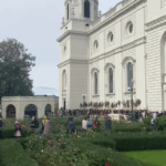 pelerinajul la moastele sfintei parascheva a inceput deja din aceasta duminica chiar daca data deschiderii oficiale este 8 octombrie 68e23465046d2