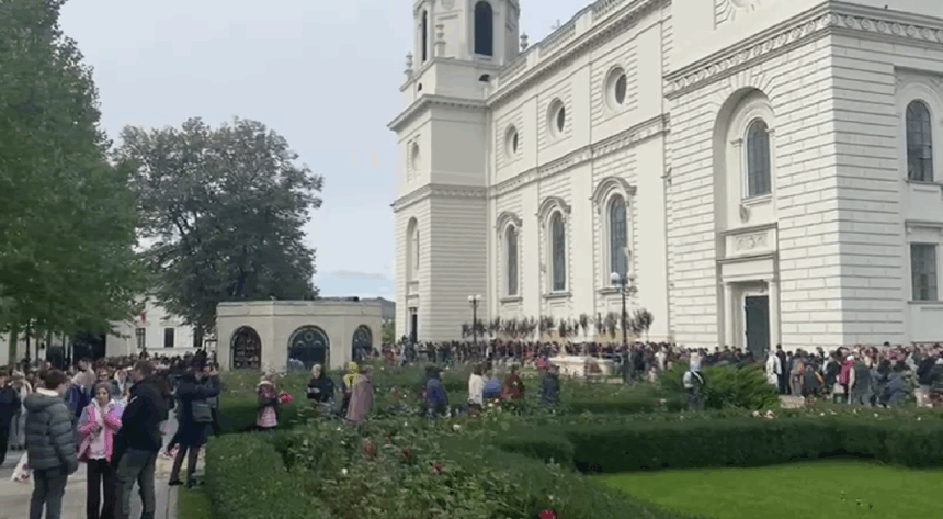 pelerinajul la moastele sfintei parascheva a inceput deja din aceasta duminica chiar daca data deschiderii oficiale este 8 octombrie 68e23465046d2