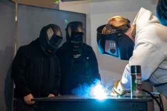 phinia si quartz matrix au modernizat laboratorul de sudare al facultatii de constructii de masini si management industrial din iasi 68f0d126e73e2